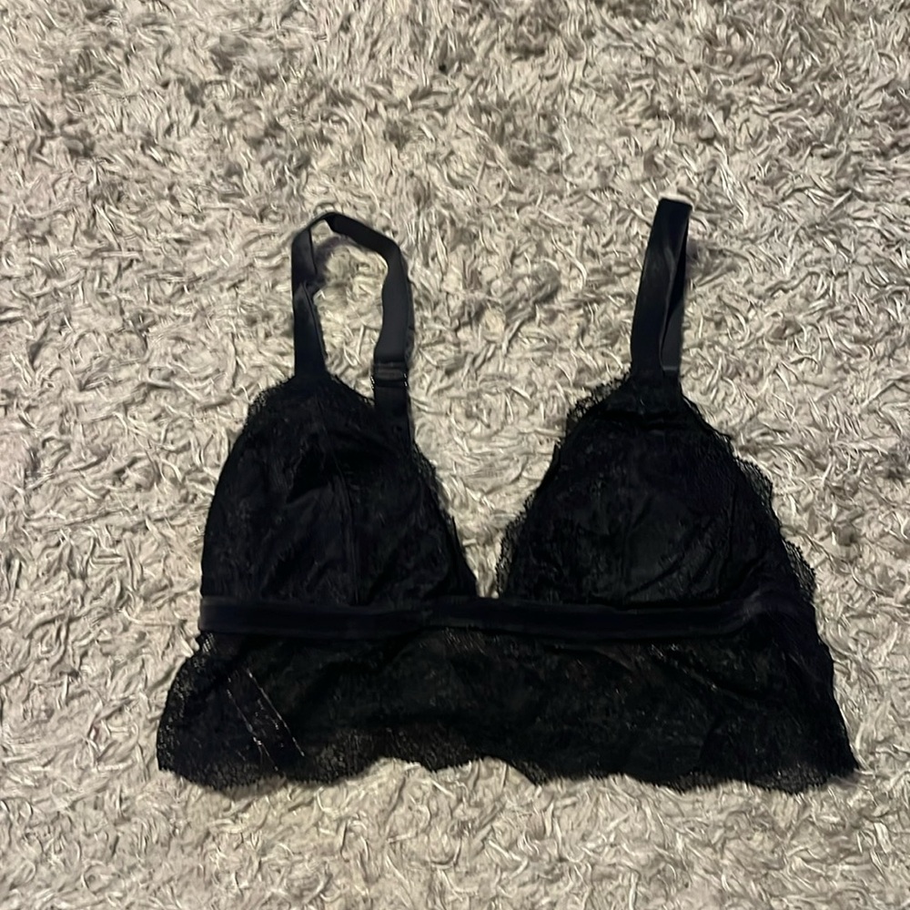 Victoria’s Secret bralette velvet pullover size S